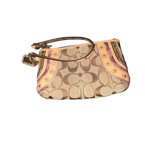 Coach Vtg Brown & Tan Jacquard Signature Soho Embroidered Wristlet F40968 - Picture 3 of 7